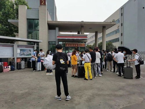继夏邑学生集体流鼻血后,郑州也未能幸免,为何毒工厂屡禁不止