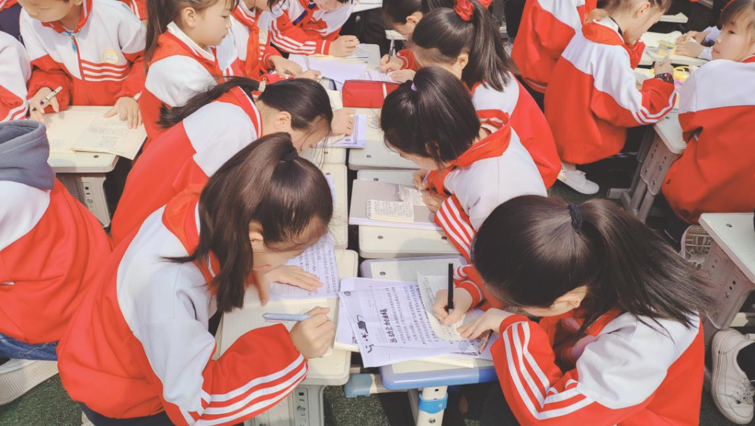 运动凝聚力量 激情飞扬赛场 新县启福小学举行2023年春季运动会