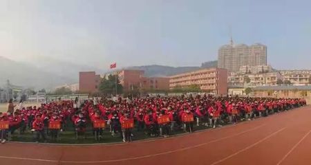 新县启福小学召开校园安全暨疫情防控宣讲大会